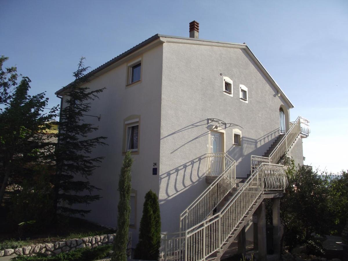 Apartments With A Parking Space Novi Vinodolski - 15823 Kültér fotó